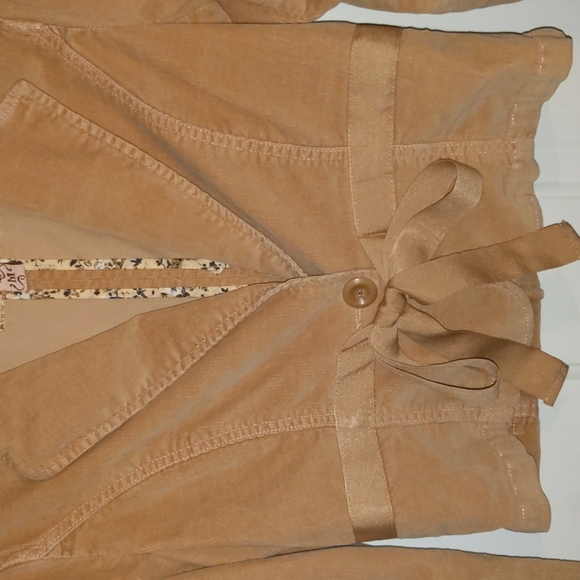 Juniors Plugg Tan Corduroy Cropped L/S Jacket w/front button & ribbon be… - Picture 2 of 12